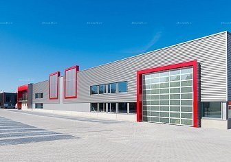 Промышленные ворота с панорамным остеклением Doorhan ISD02 (2600х5800)